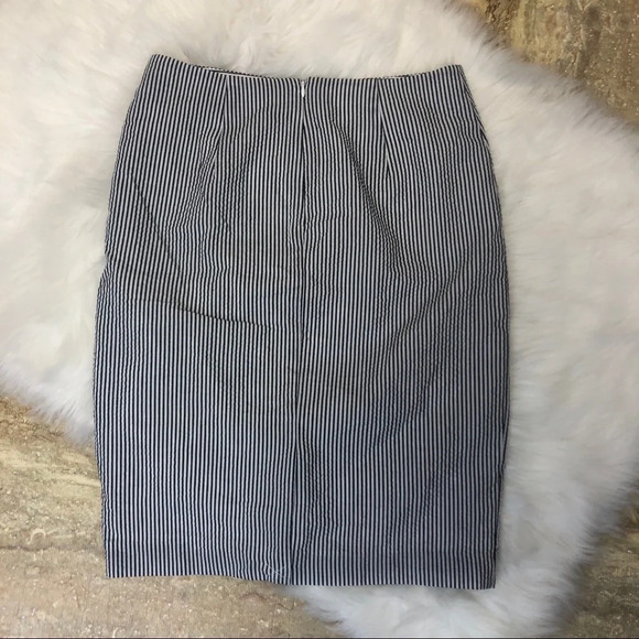 Tahari arthur s levine striped pencil skirt 4 - Picture 4 of 4
